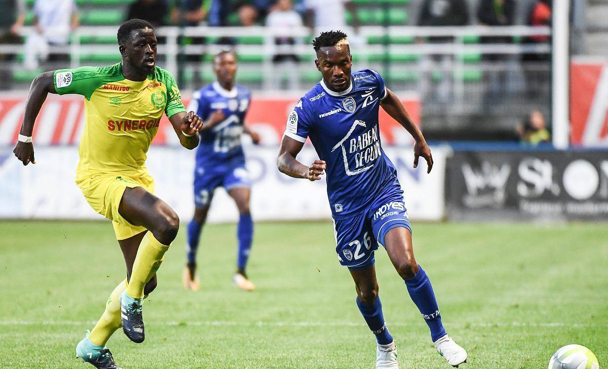 包含今夜毕尔巴鄂竞技备战NBA季后赛，手感冰凉细节曝光，媒体盛赞，临场指挥获称赞的词条