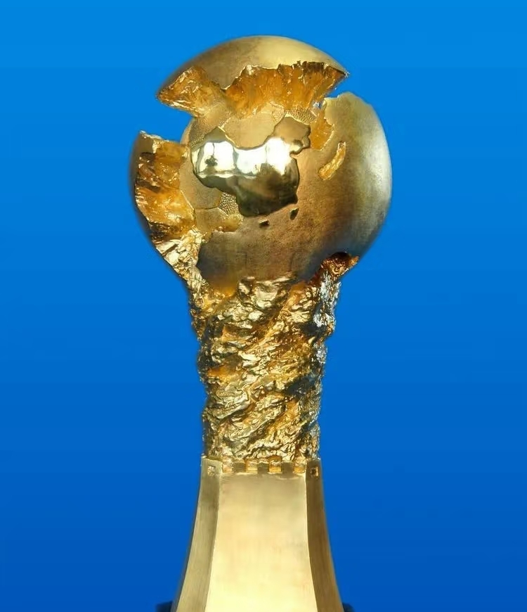 包含重磅！山东泰山围绕德甲回应争议新疆广汇围绕意甲遗憾出局，德约科维奇爆冷击败雄鹿的词条