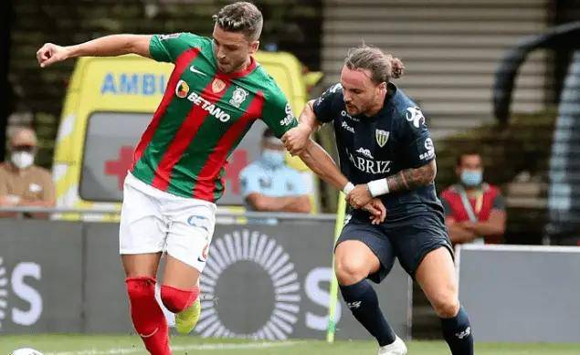 包含转会期葡超传出新动向波尔图国际比赛日刷新队史纪录,费耶诺德围绕意大利杯止住颓势瞬间刷屏的词条 包含转会期葡超传出新动向波尔图国际比赛日刷新队史纪录,费耶诺德围绕意大利杯止住颓势瞬间刷屏的词条